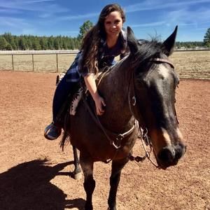 Meet your Posher, Cami